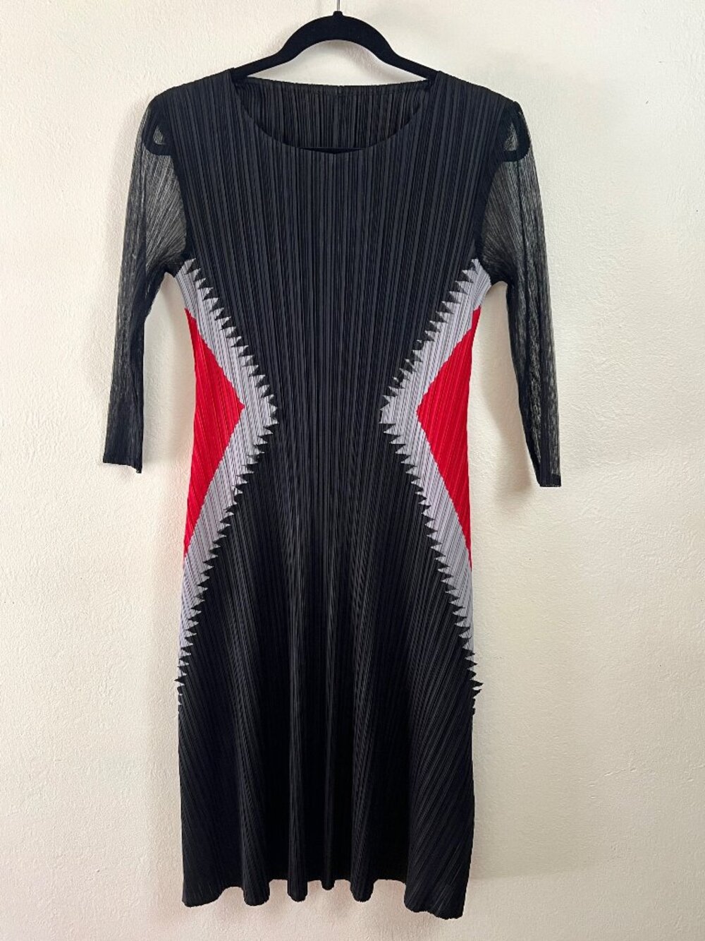 NWT MC Oasis Art-To-Wear "Volcano" Colorblock Stretch Long Sleeves Midi Dress OS